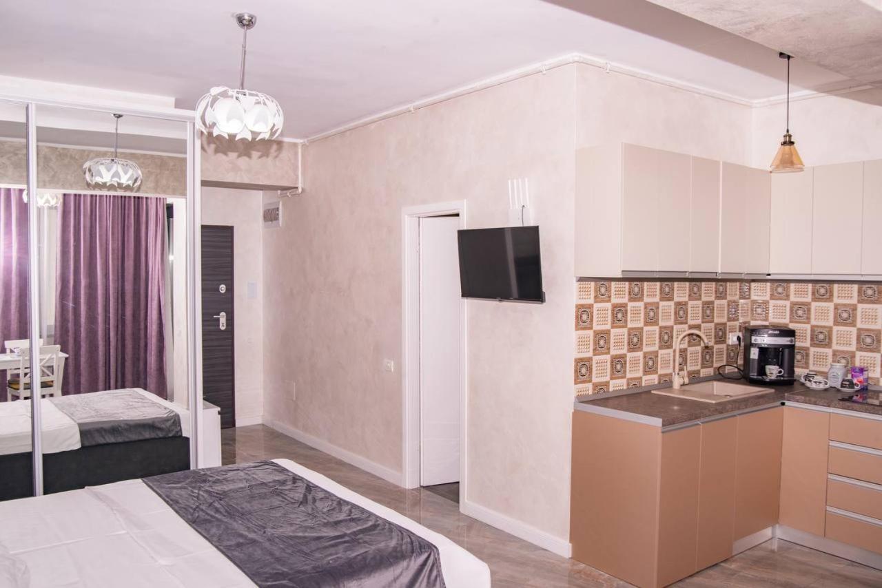 Building Stefan Lake Mamaia Exterior foto